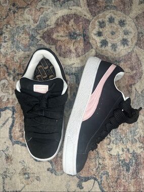 Puma Black Sneakers with Pink Formstrip and White Platform (no box)